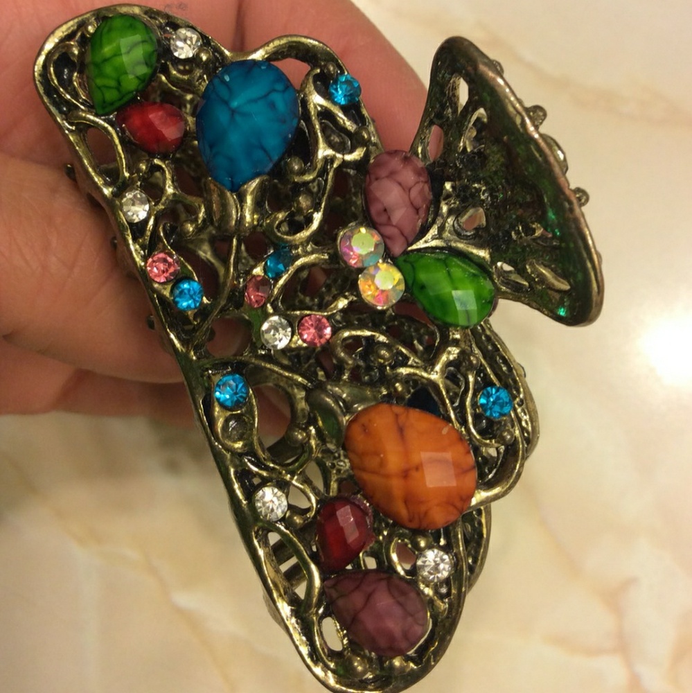 Metal gemmed hairclip